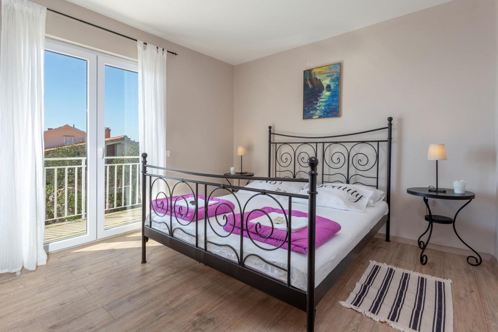 Peaceful Apartment With Beautiful View フヴァル エクステリア 写真